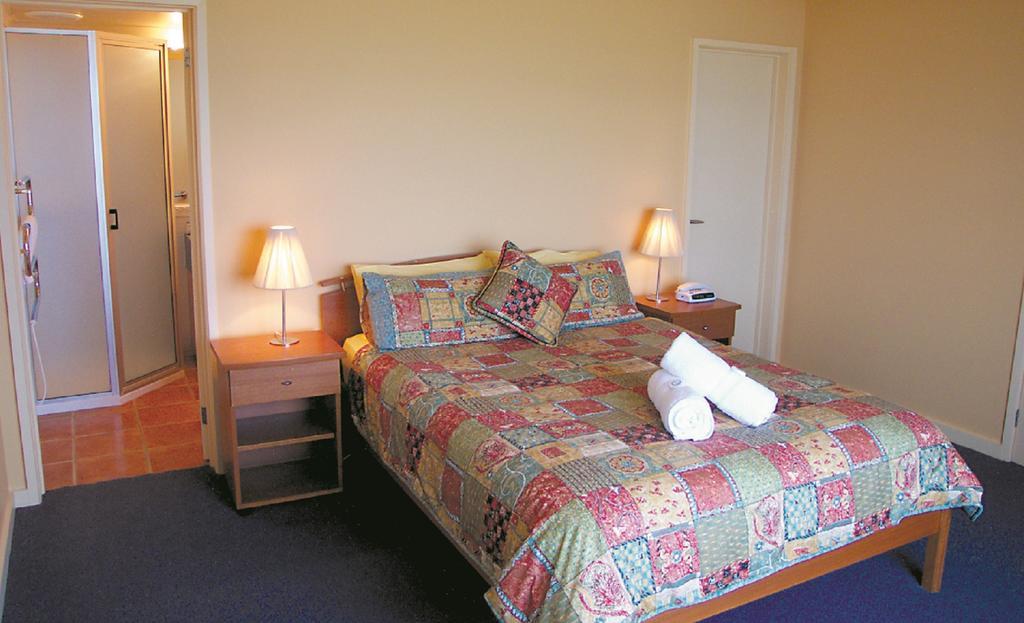 Horizons Beachfront Apartment Port Fairy Eksteriør billede