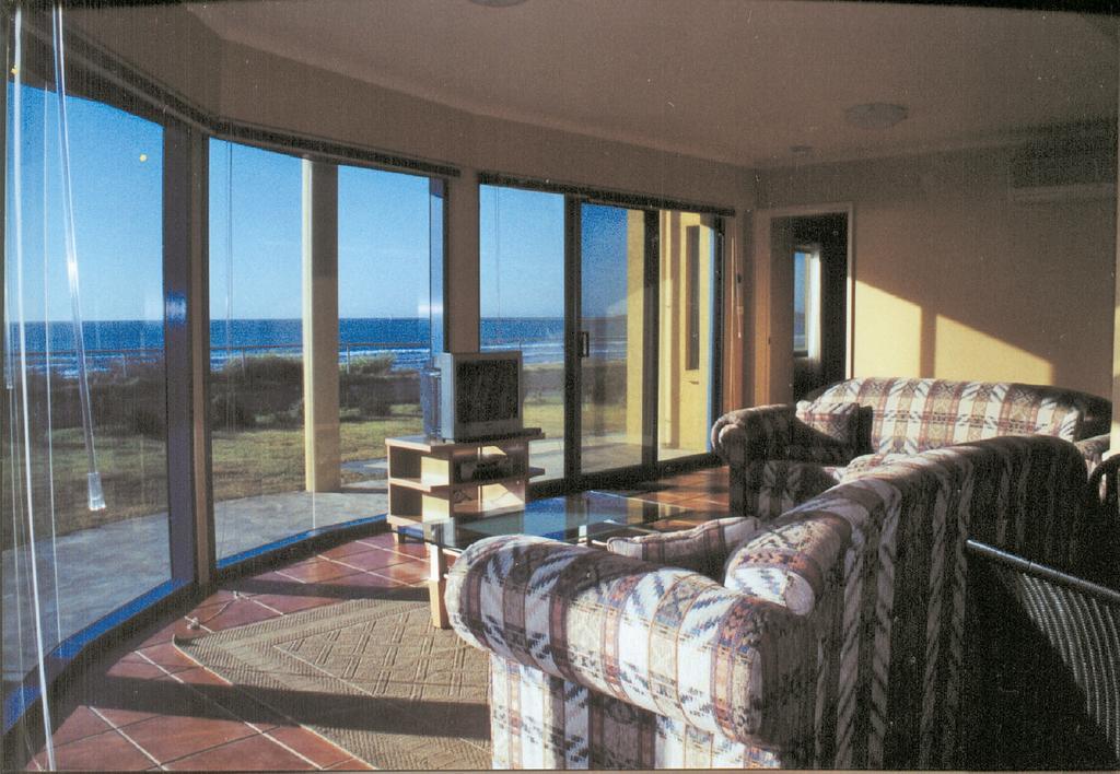 Horizons Beachfront Apartment Port Fairy Eksteriør billede